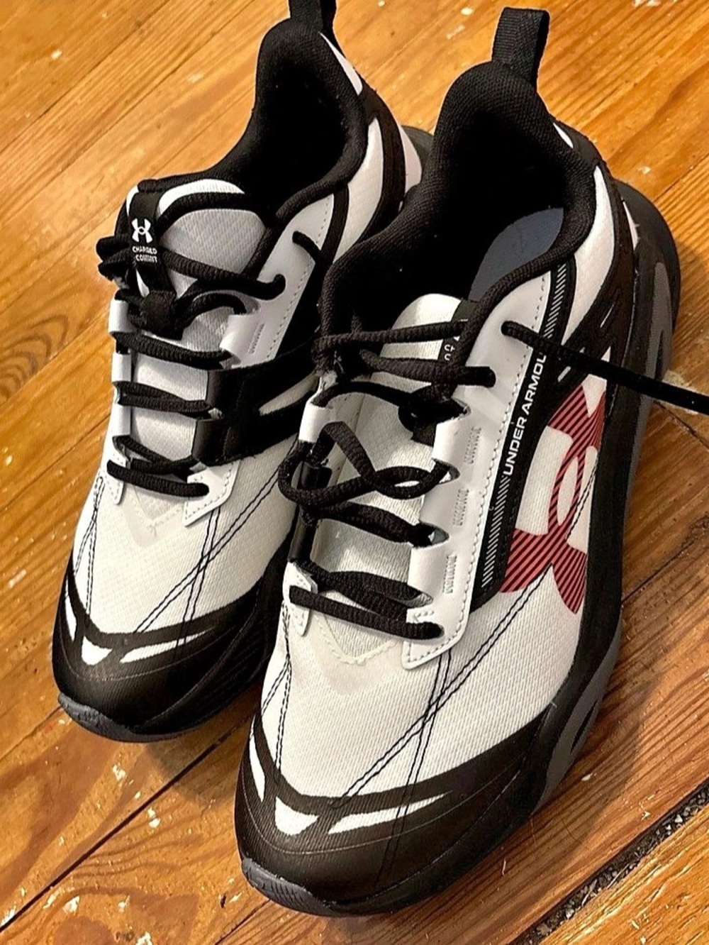 Under Armour Charged Commit Trainer 5 Men's Athletic Shoes White Black US 7.5 D